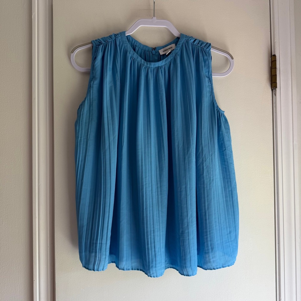 Nordstrom Blue Pleated Sleeveless Blouse Crew Neck Back Zip Top Small